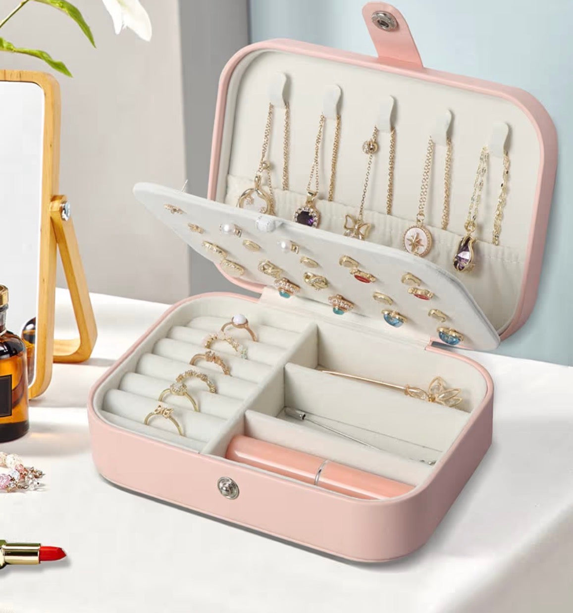 Travel Small Jewelry Case for Women, Girls, Small Jewelry Box for Rings Necklaces, Bracelets, Earrings