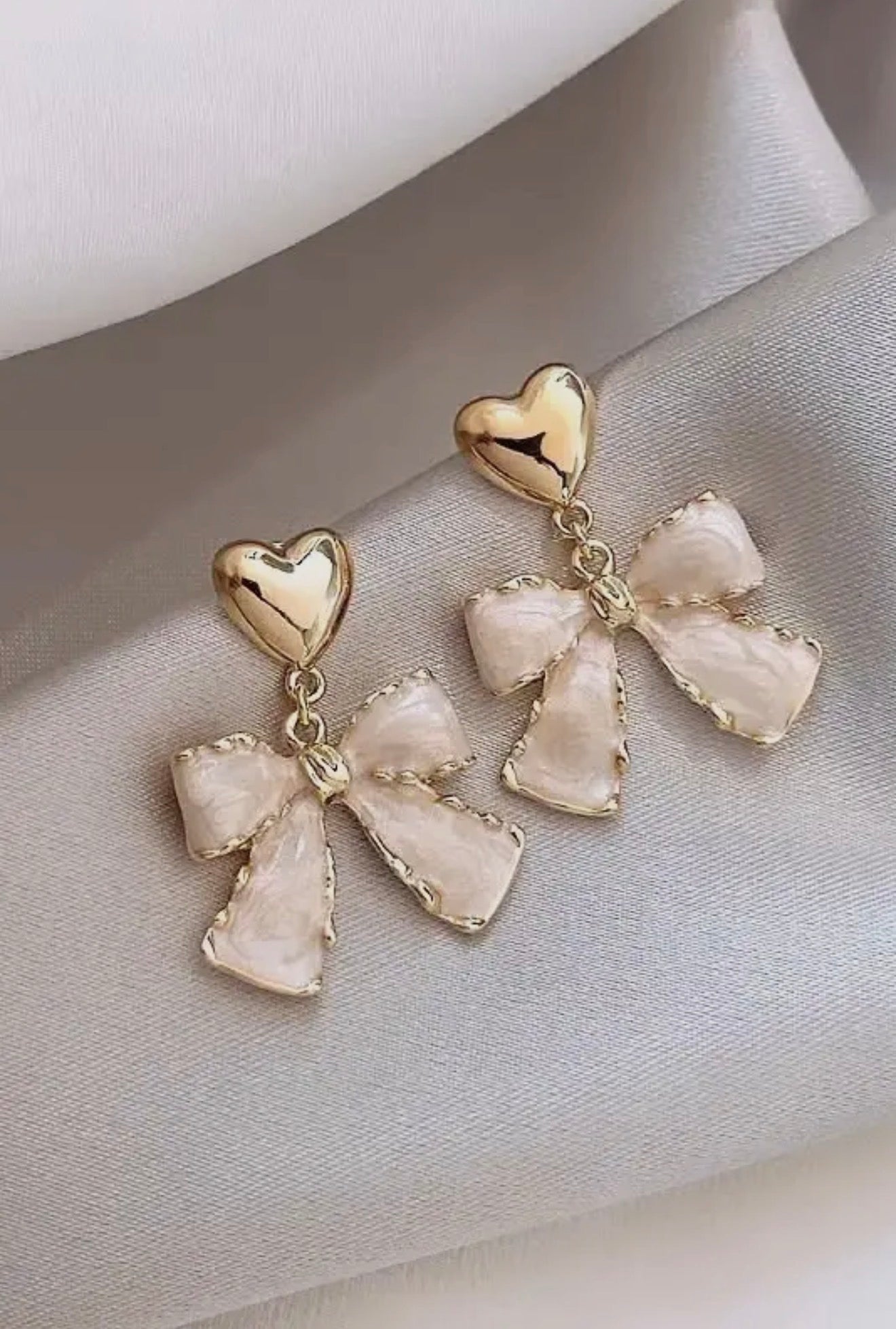 Bow Gold & Cream Heart Drop Earrings