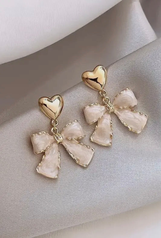 Bow Gold & Cream Heart Drop Earrings