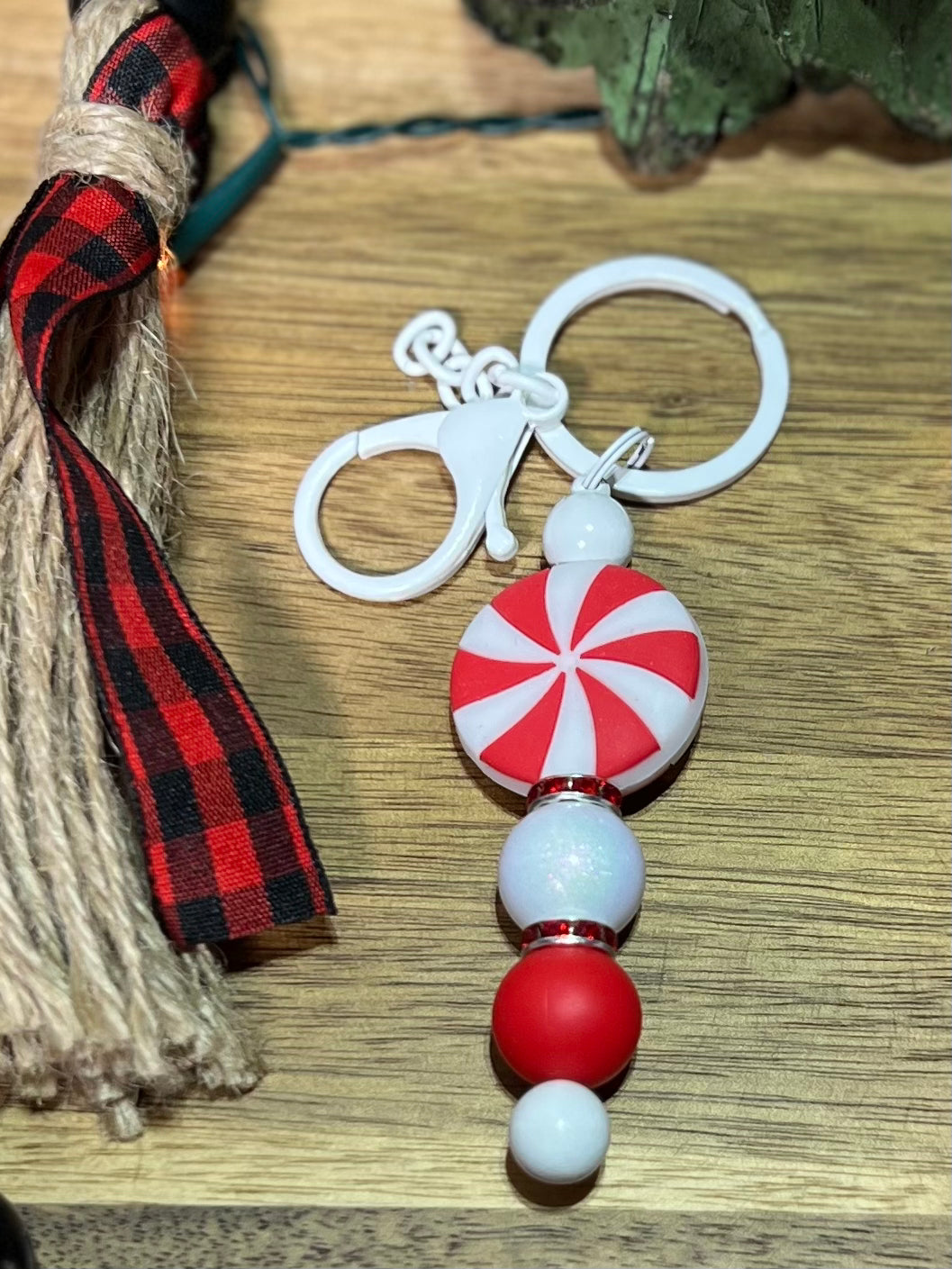 Beaded Keychain | Holiday Festive Keychain | Silicone Chunky Bead Keychain | Keyring | Beaded Keyring | Keyfob